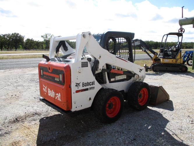 BOBCAT S590