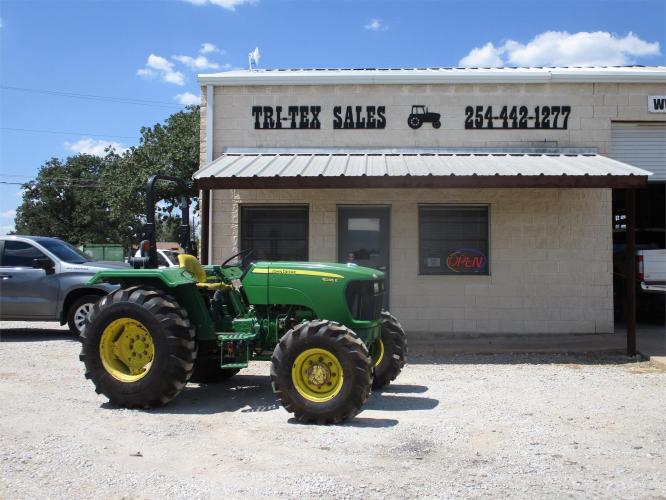 JOHN DEERE 5045E