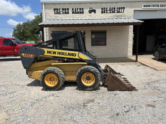 NEW HOLLAND L180