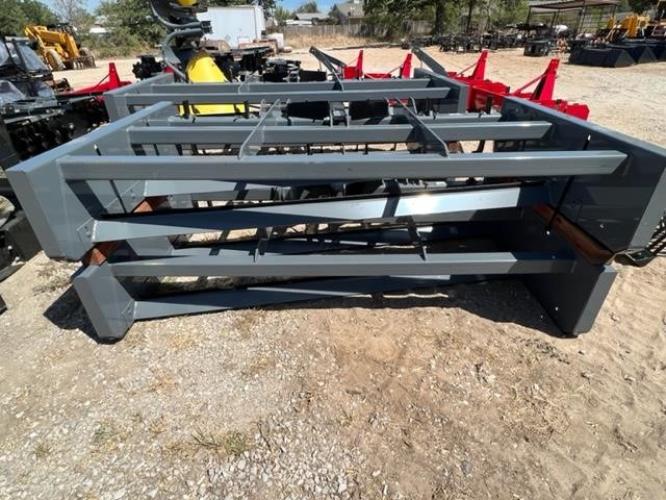 TITAN IMPLEMENT 3707