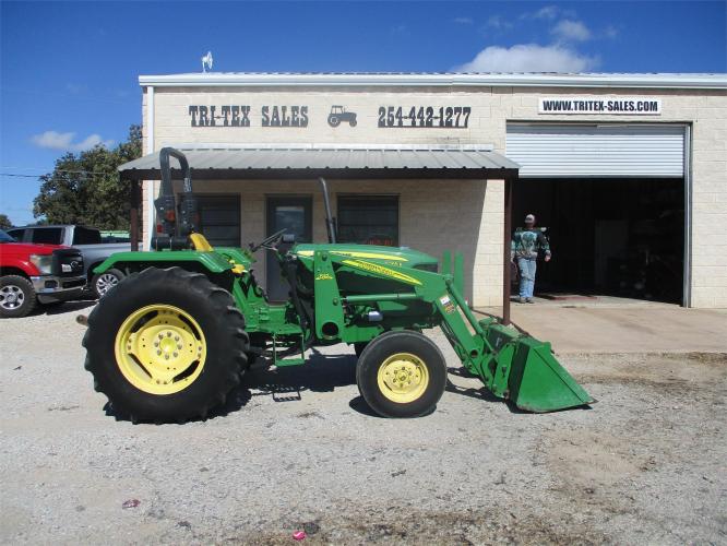 JOHN DEERE 5065E