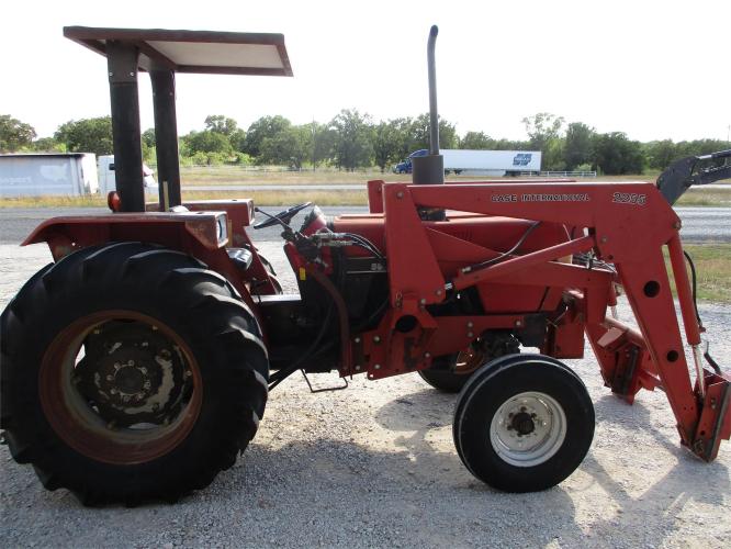 CASE IH 595