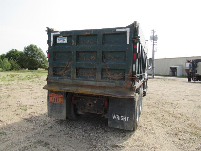 FREIGHTLINER BUSINESS CLASS M2 112