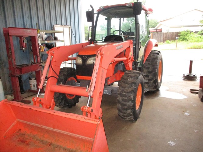 KUBOTA M5040D