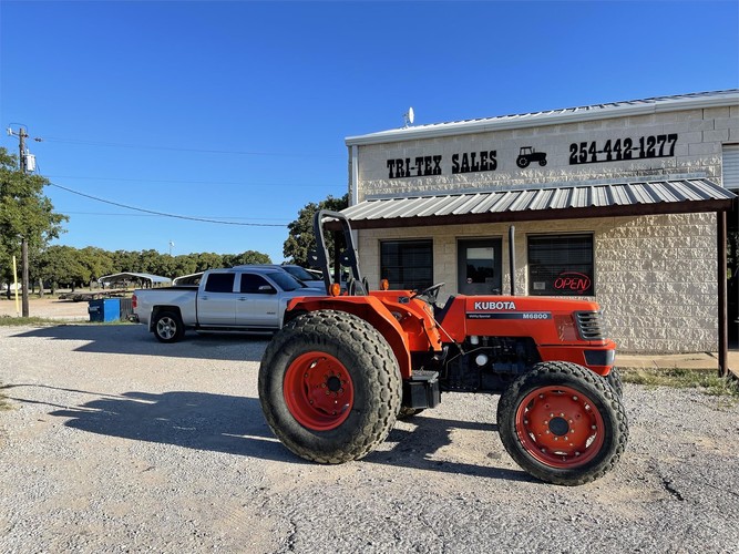 KUBOTA M6800