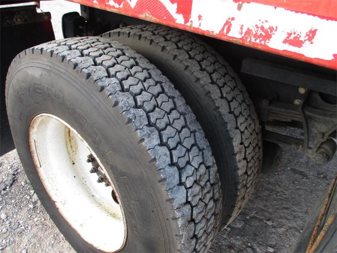 FORD F750 XL