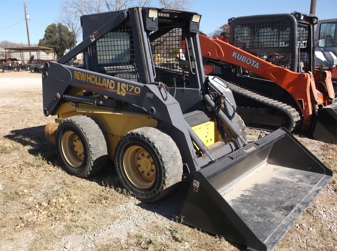 NEW HOLLAND LS170