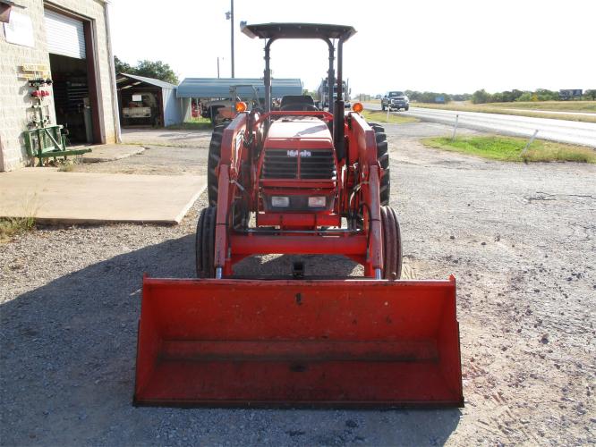 KUBOTA M5700