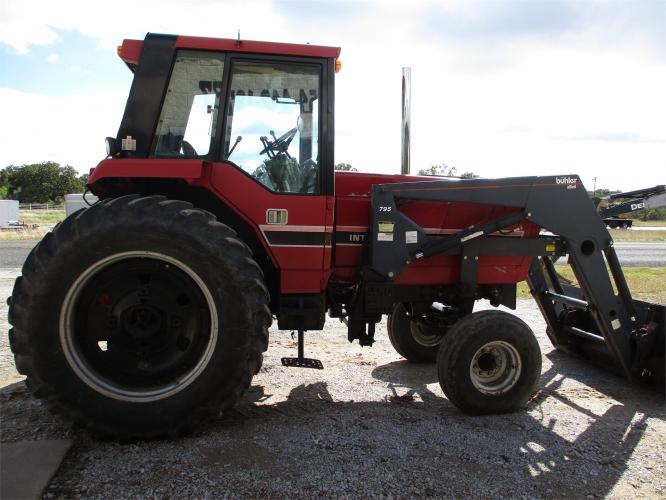 INTERNATIONAL 3688
